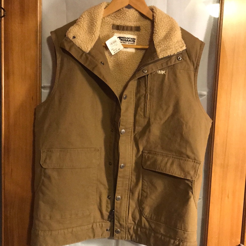 NWT MOUNTAIN KHAKIS  RANCH SHEARLING VEST